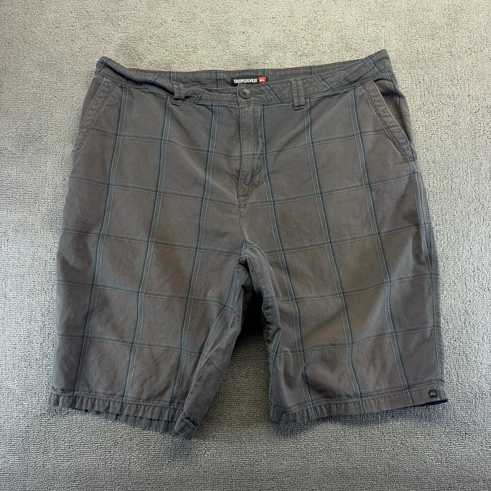 Quiksilver Shorts Men's 38 Plaid Gray Y2K Vintage Retro Skate Surf Grunge